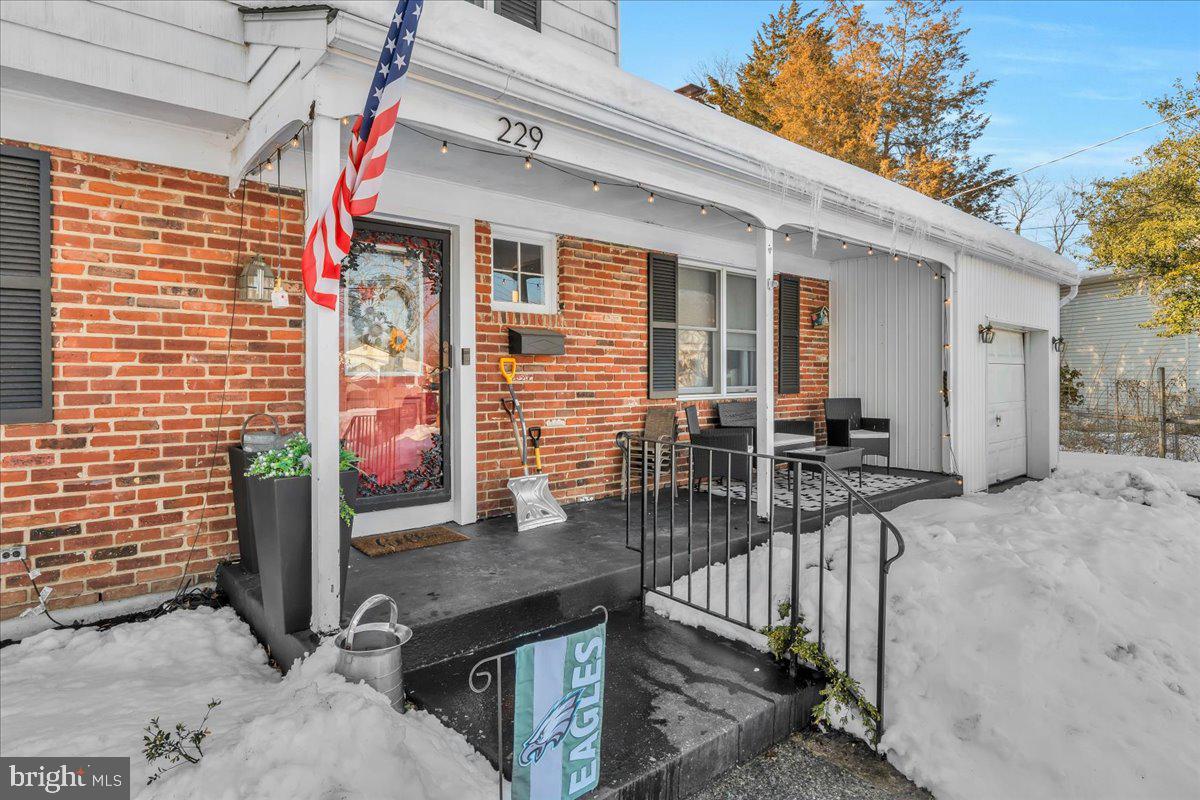 229 IRELAND TERRACE