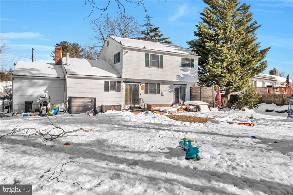 229 IRELAND TERRACE
