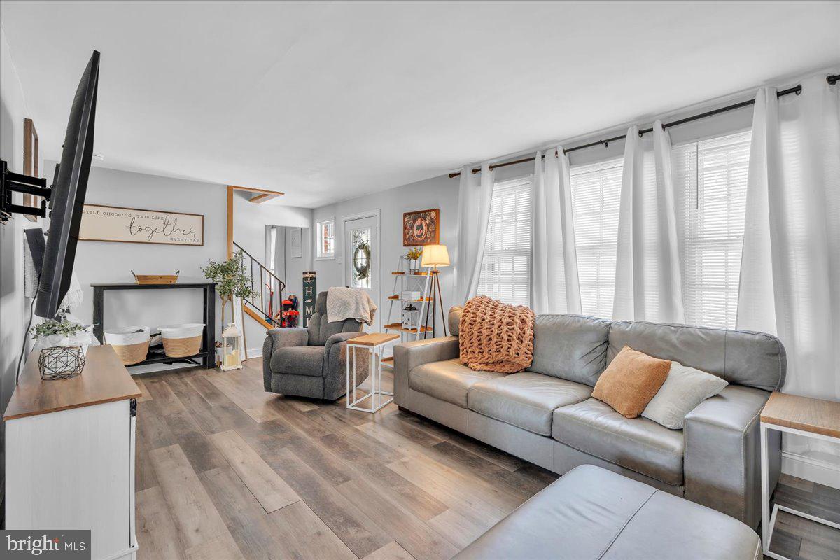 229 IRELAND TERRACE