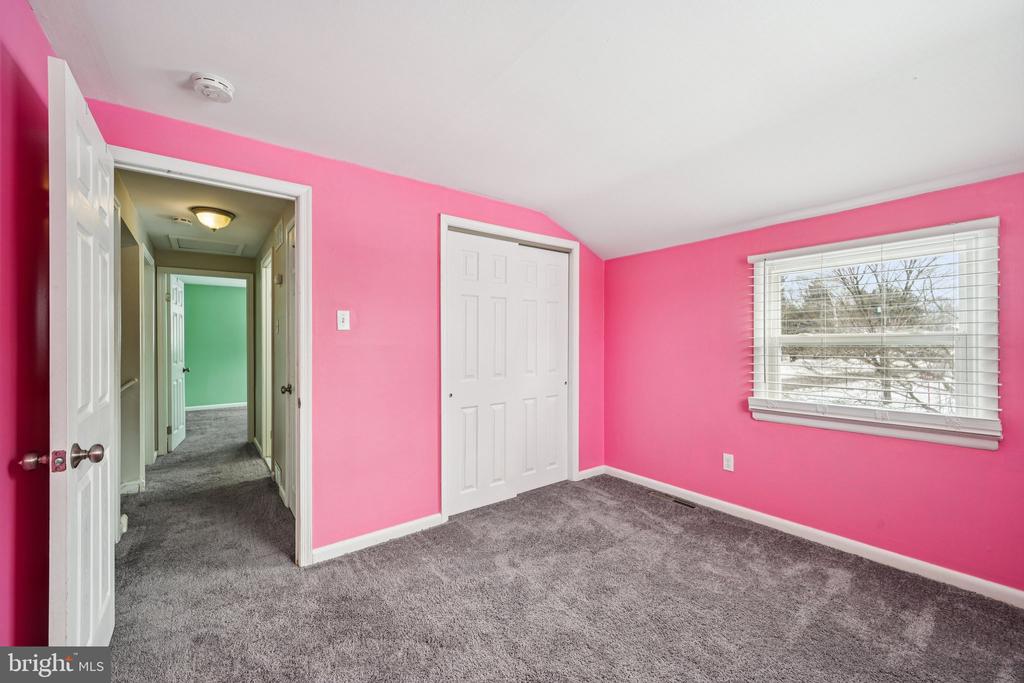 1300 CEDAR AVENUE