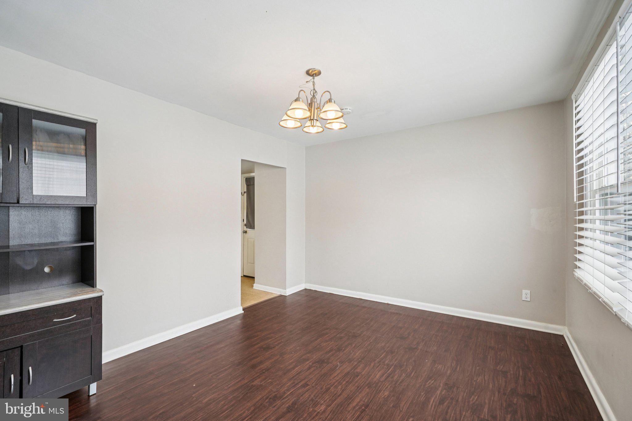 1300 CEDAR AVENUE