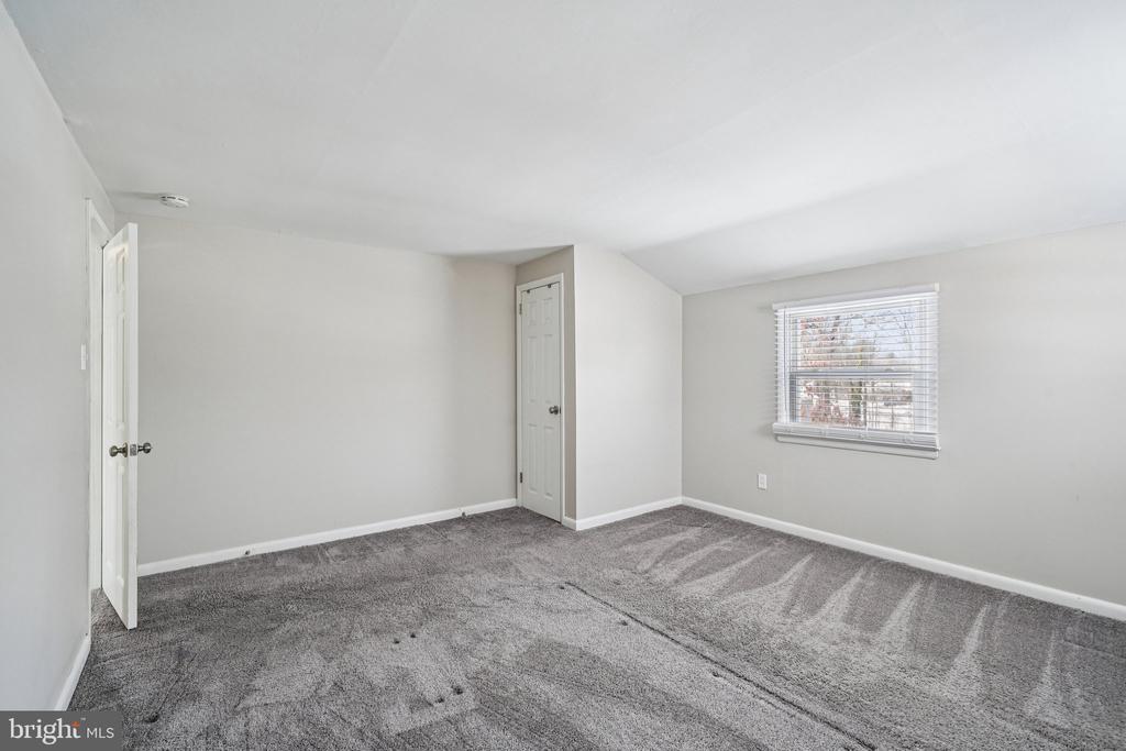 1300 CEDAR AVENUE