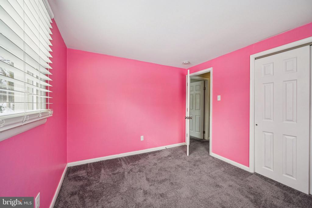 1300 CEDAR AVENUE