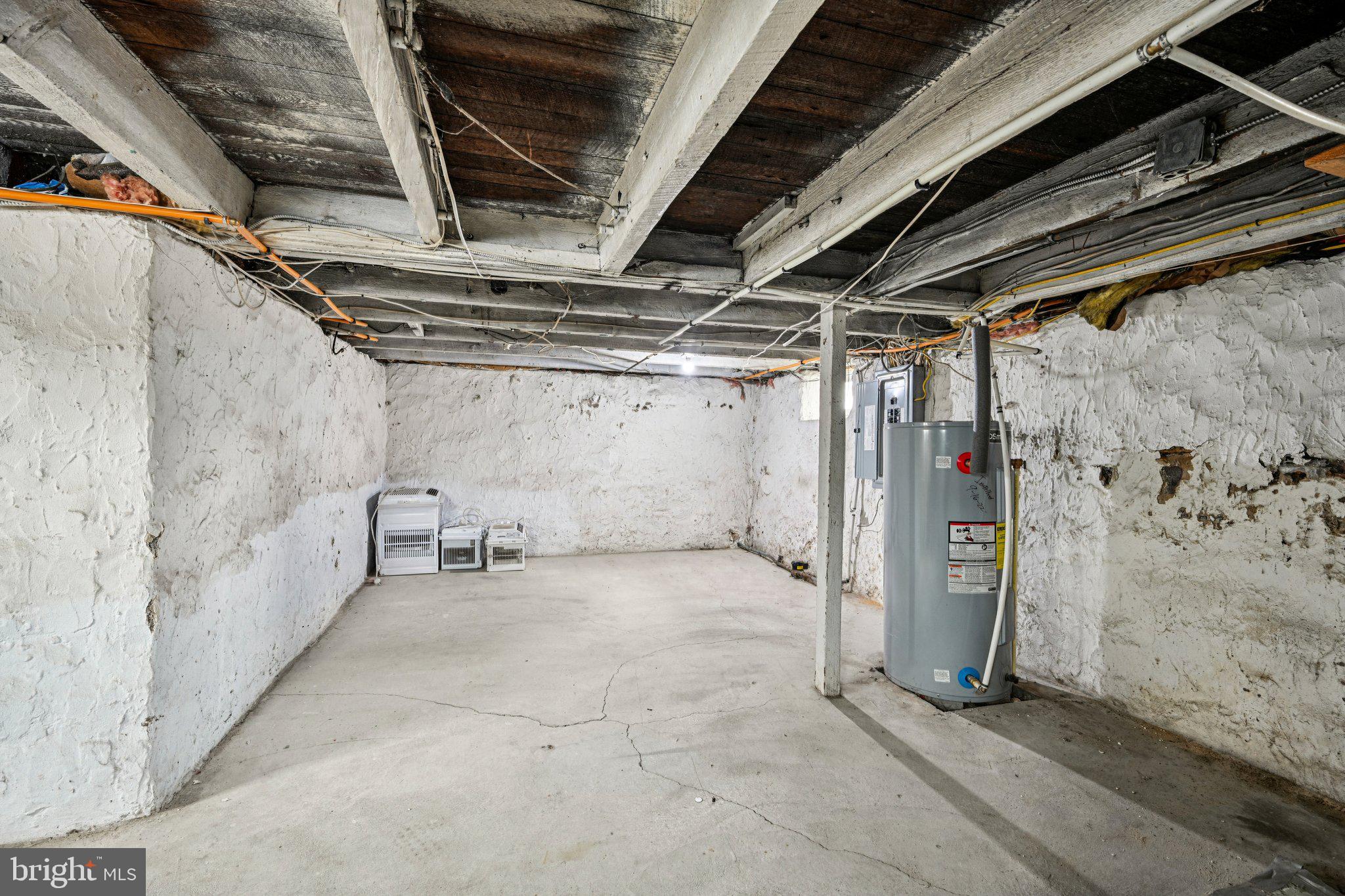 320 BILLINGSPORT ROAD