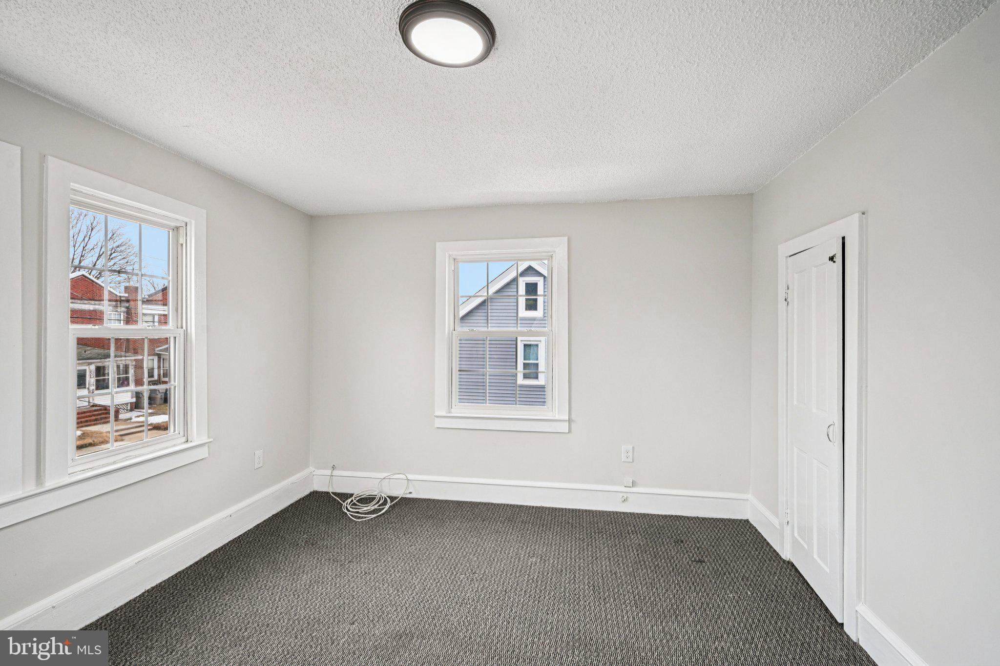 320 BILLINGSPORT ROAD