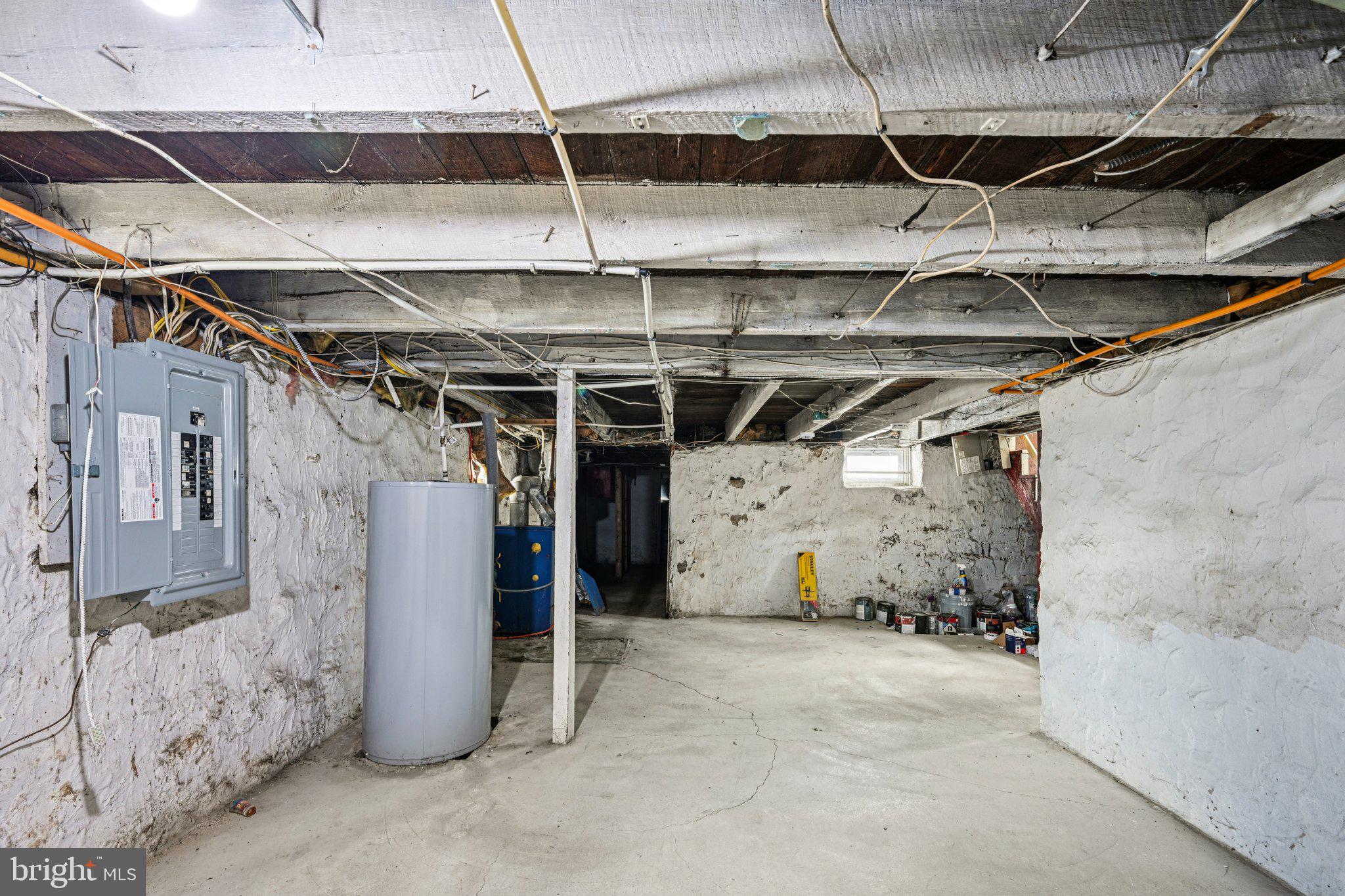 320 BILLINGSPORT ROAD