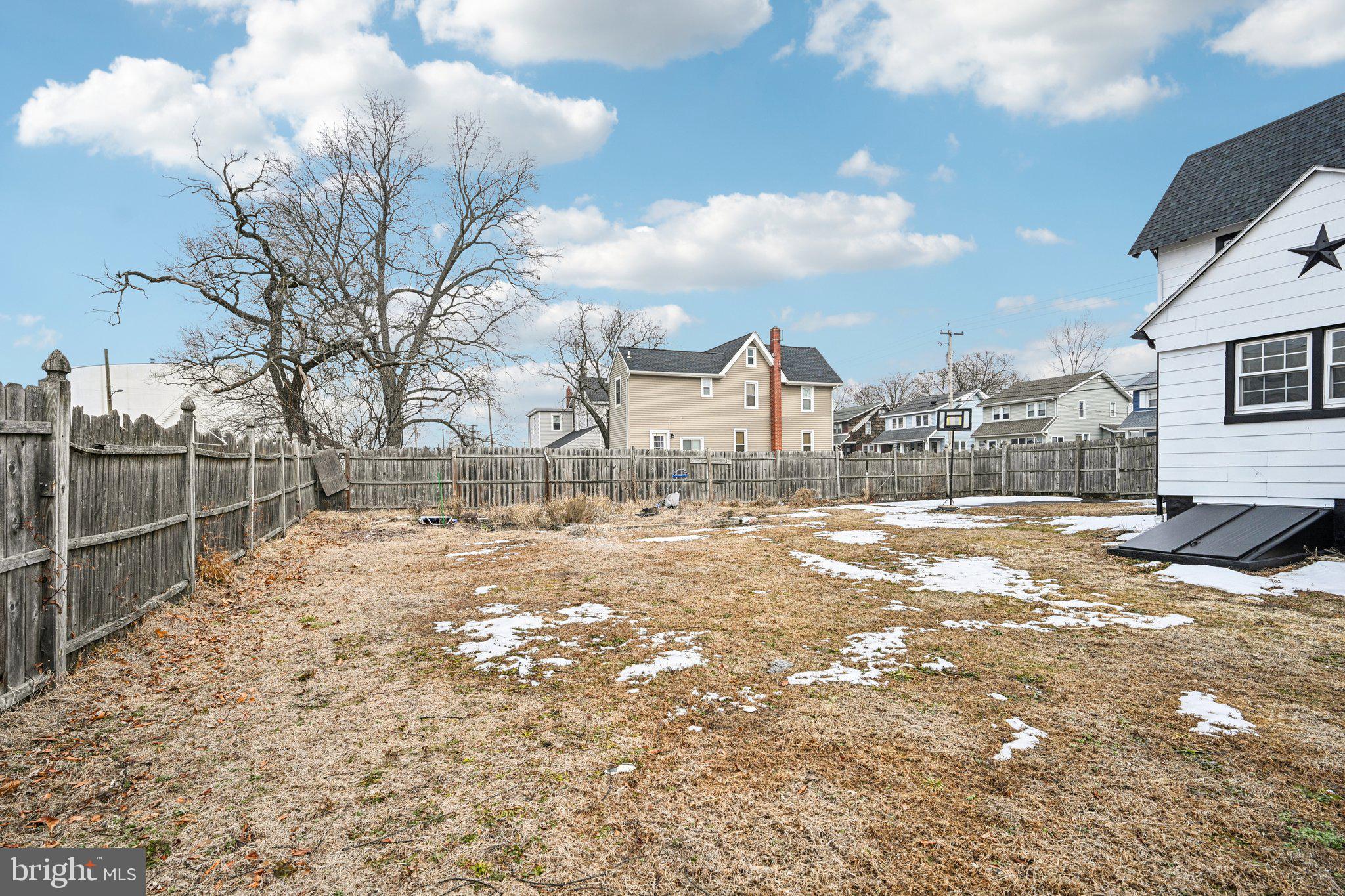 320 BILLINGSPORT ROAD