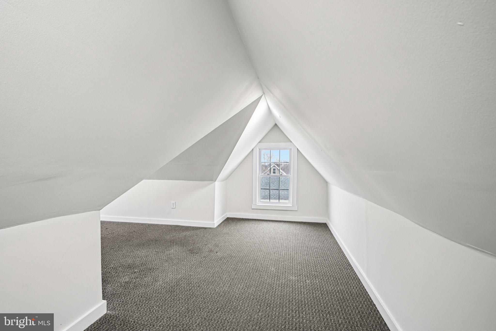 320 BILLINGSPORT ROAD