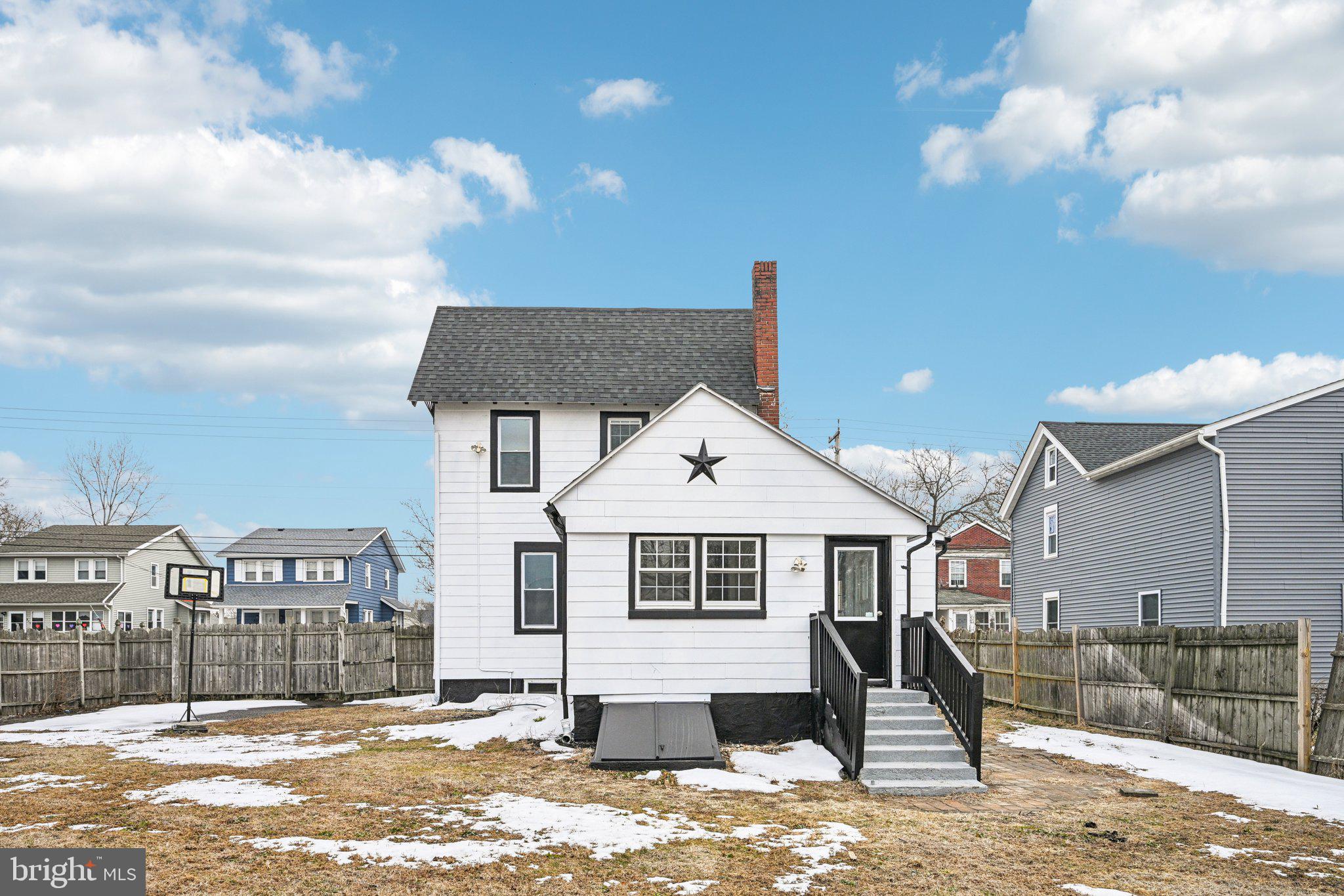 320 BILLINGSPORT ROAD