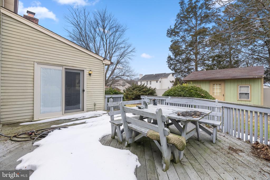 127 HAMPSHIRE DRIVE