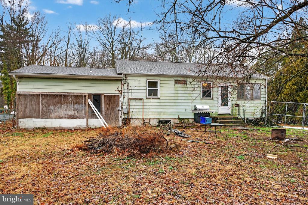 171 MORROW LANE