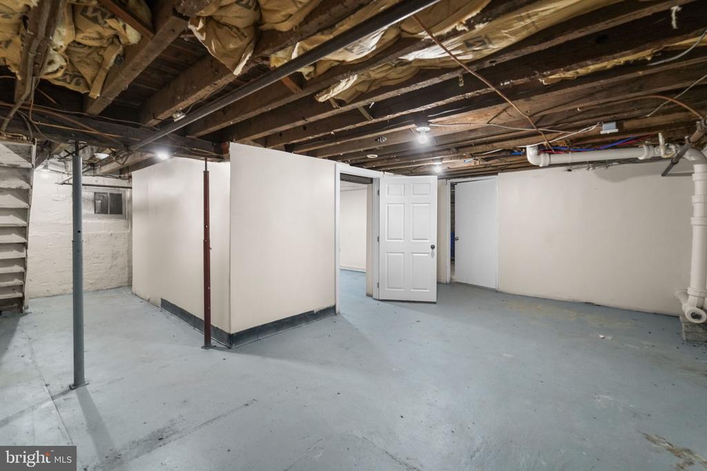 1241 CLAYTON ROAD