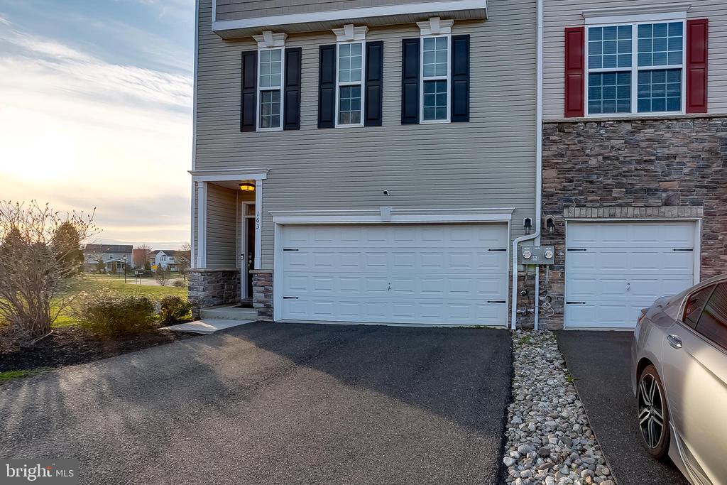 163 BANTRY ST