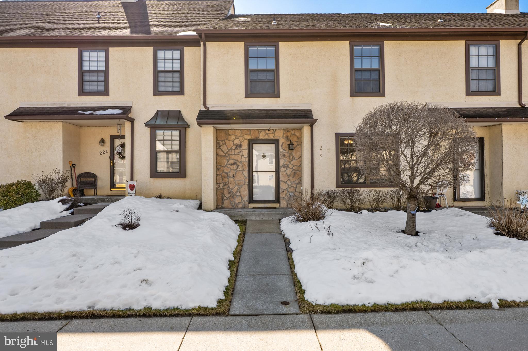 219 ALLENS LANE