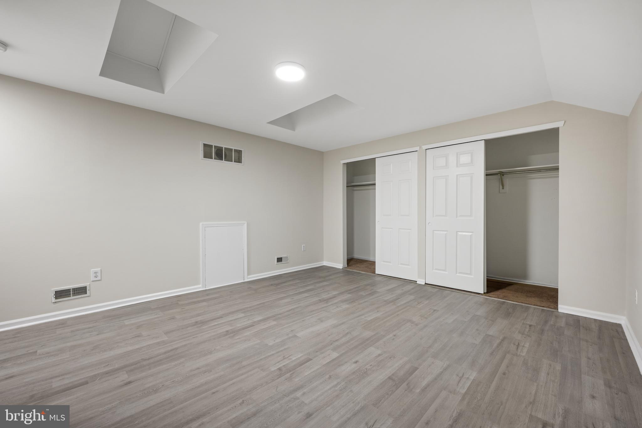 219 ALLENS LANE
