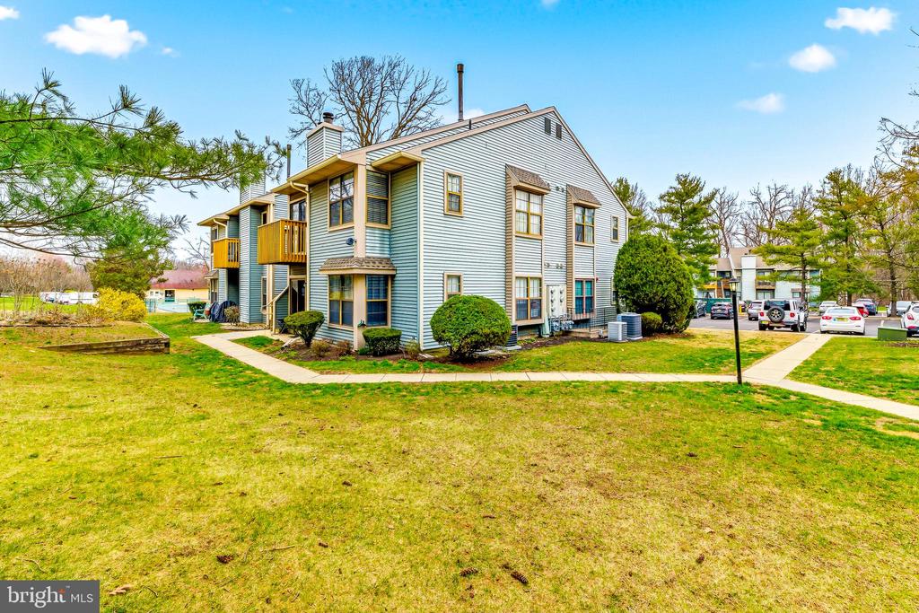 445 DURHAM CT