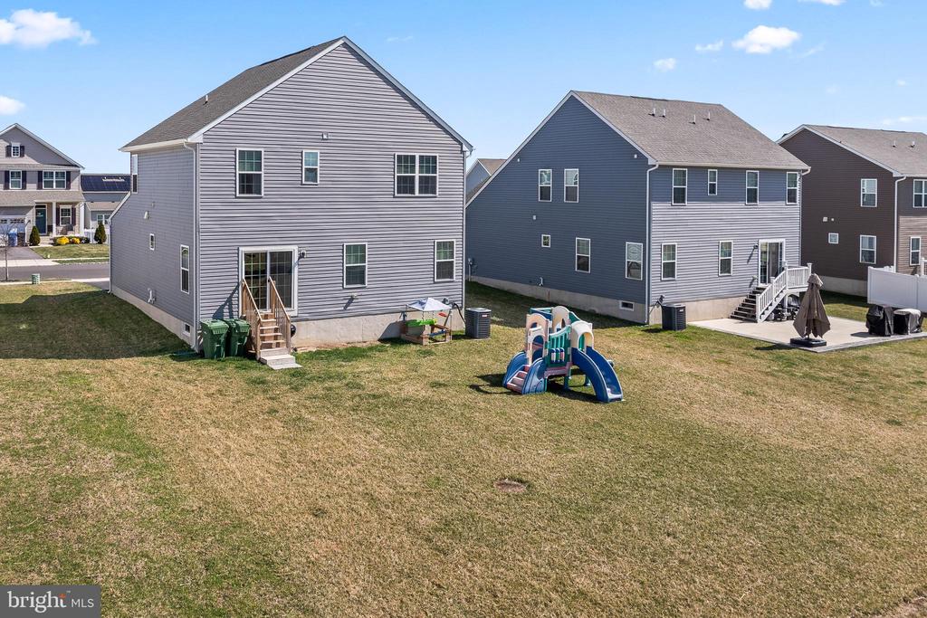 221 WESTON DRIVE