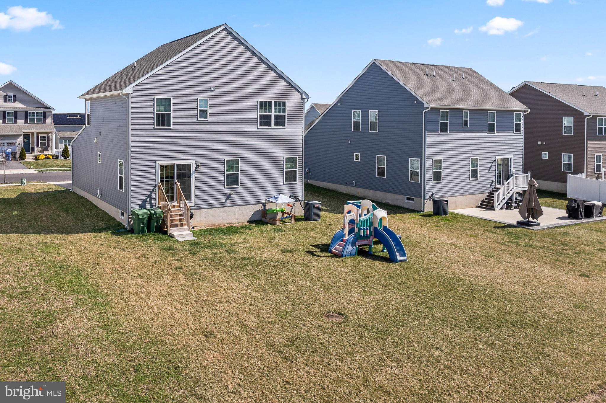 221 WESTON DRIVE