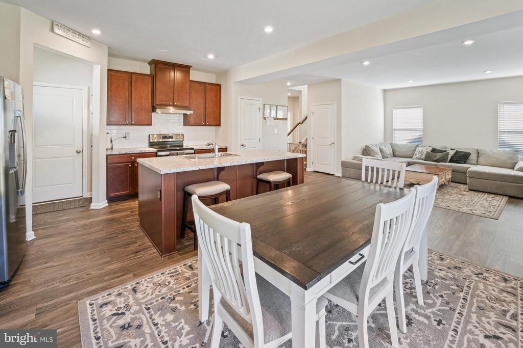 221 WESTON DRIVE