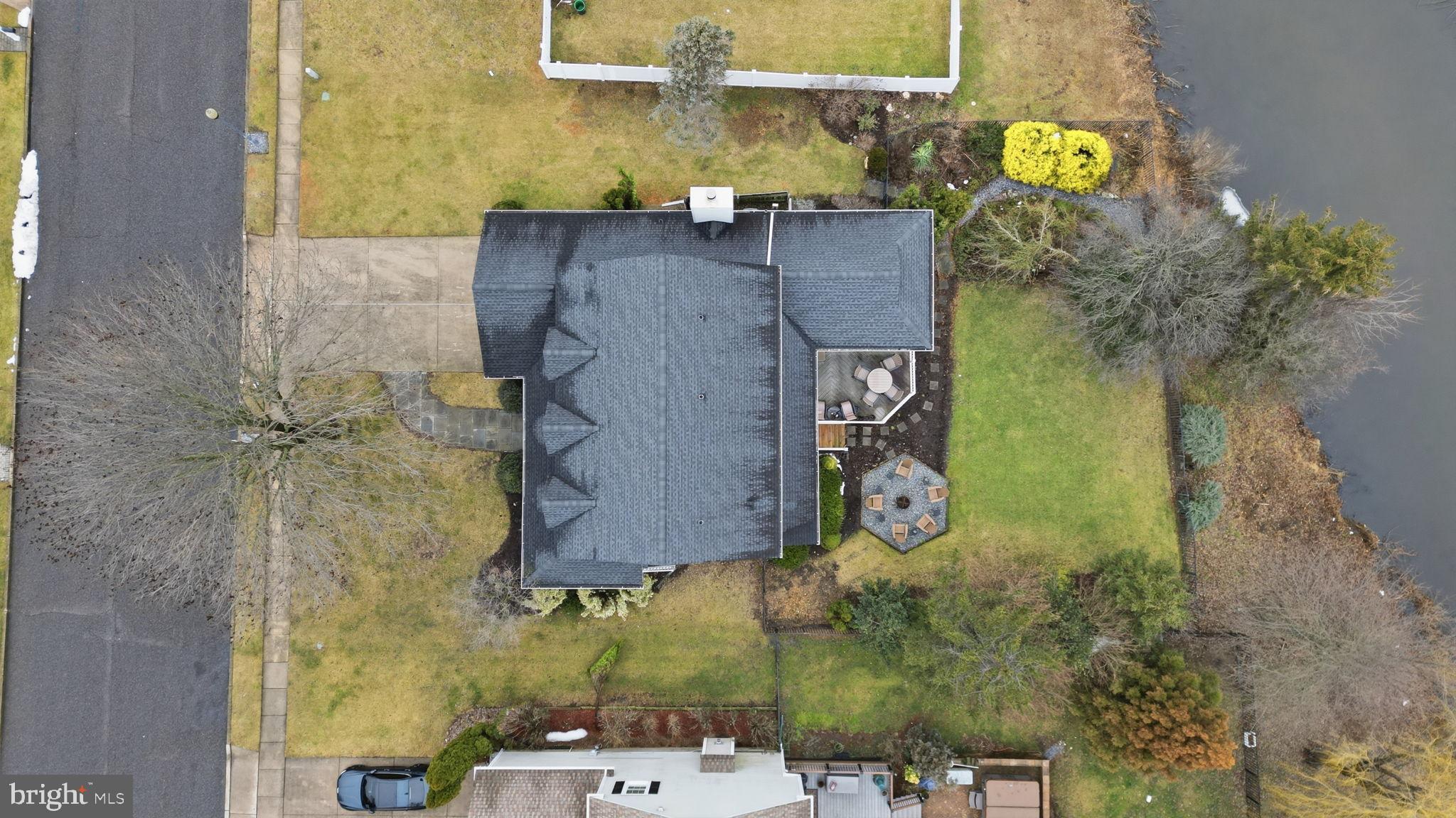 1218 ROYAL LANE