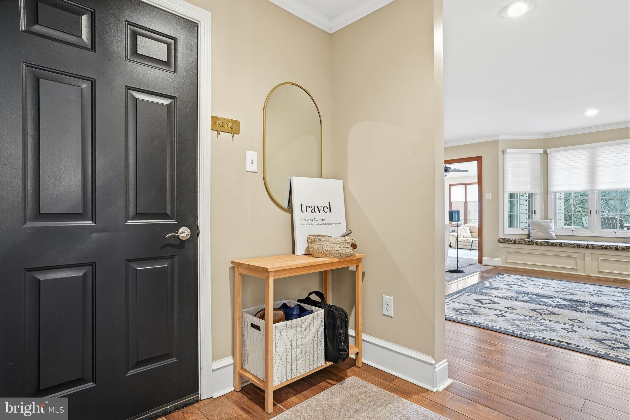 1218 ROYAL LANE