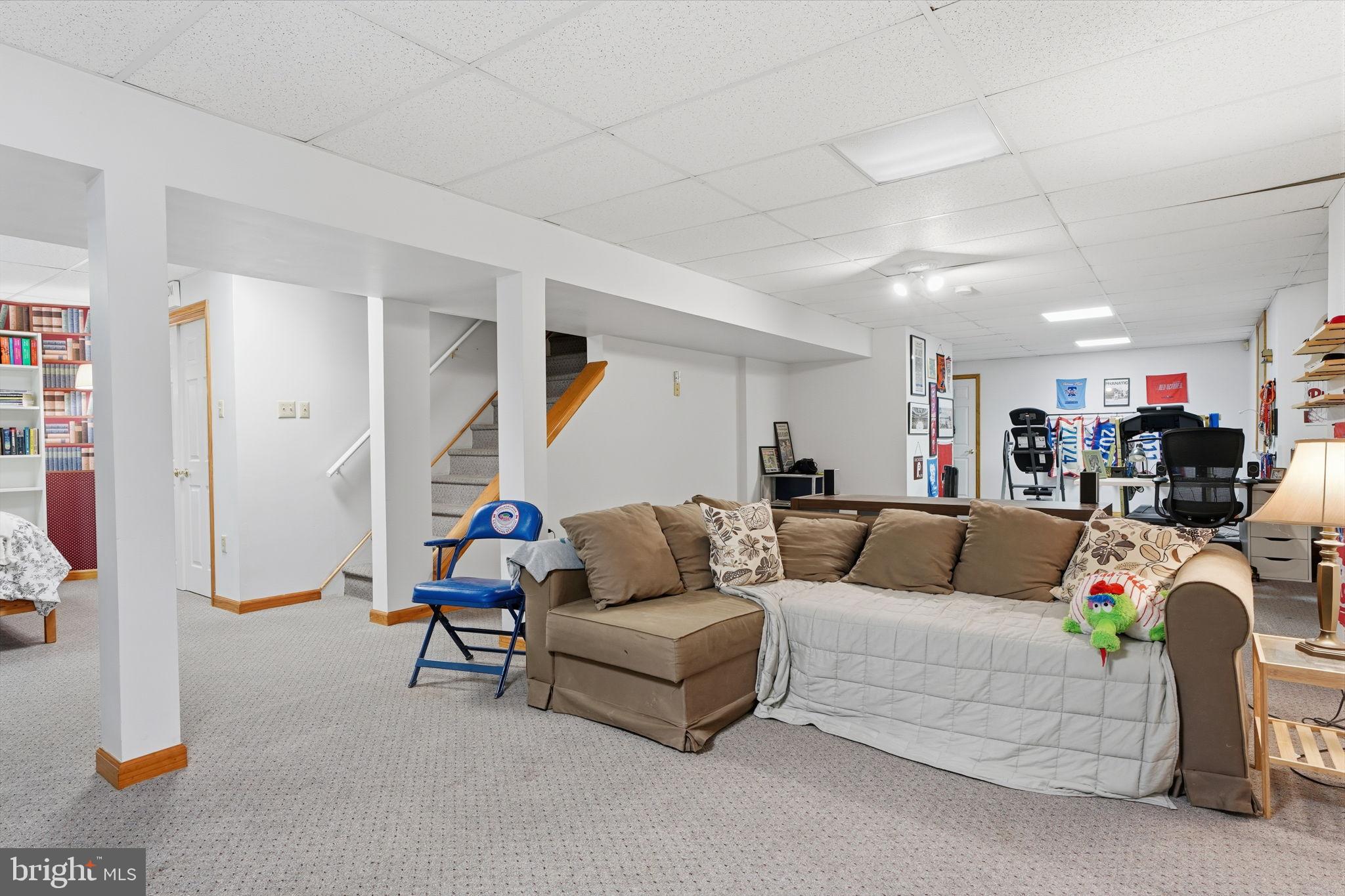 1218 ROYAL LANE