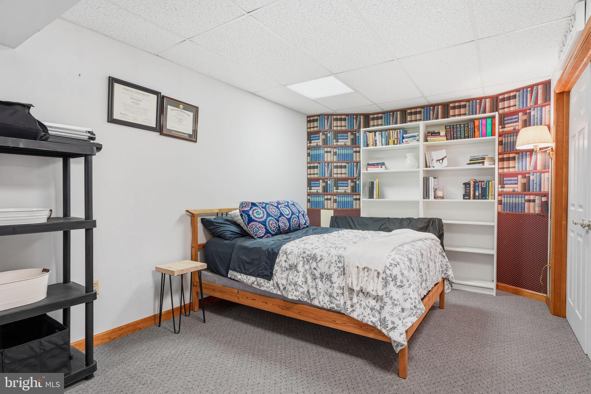 1218 ROYAL LANE