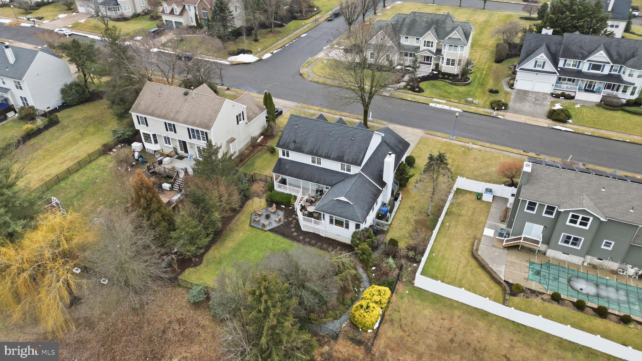 1218 ROYAL LANE