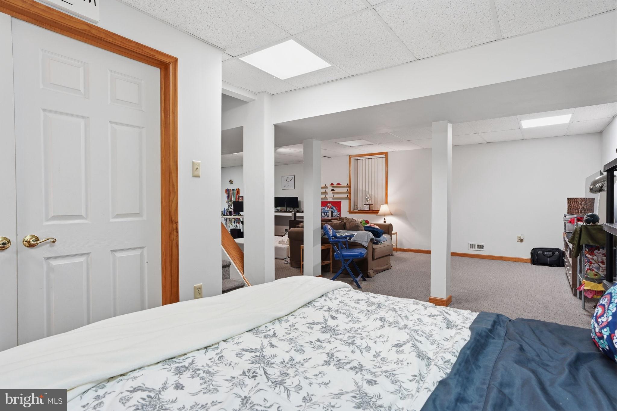 1218 ROYAL LANE