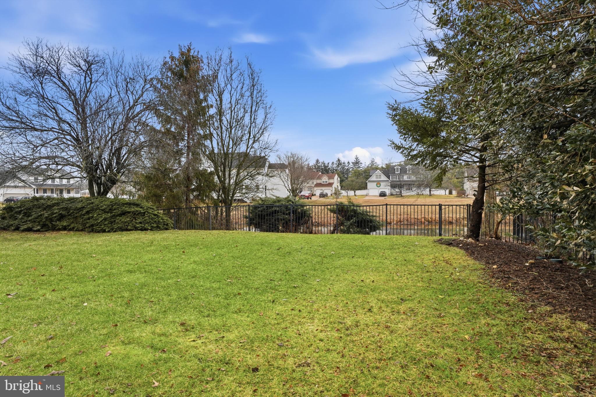 1218 ROYAL LANE