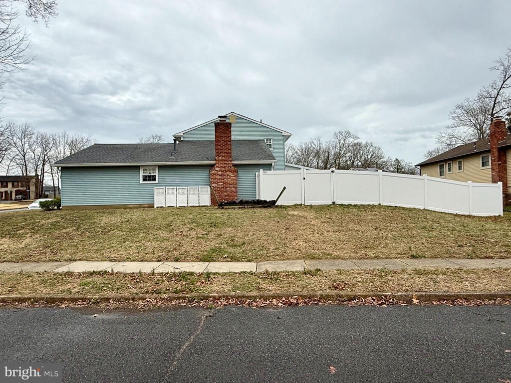 1740 FOREST DRIVE