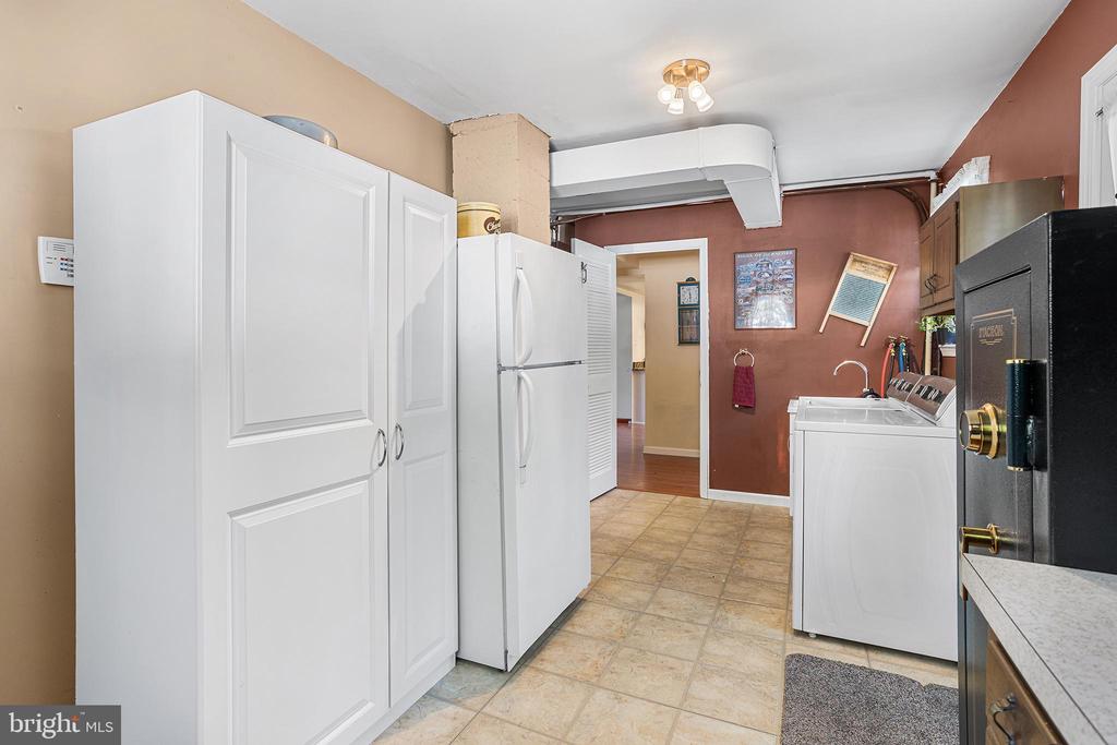102 MASSEY DRIVE