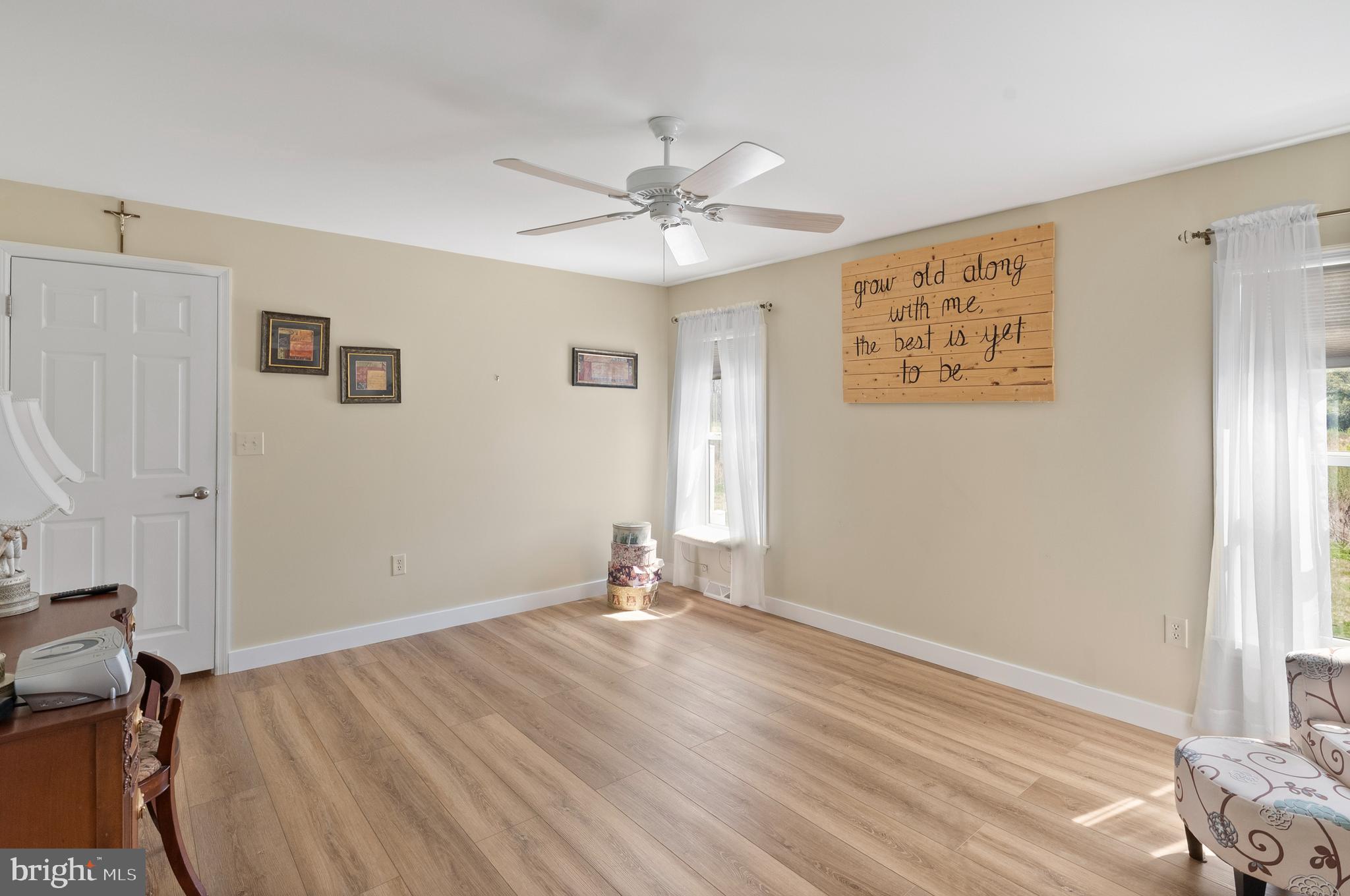 2088 BURLINGTON CIRCLE