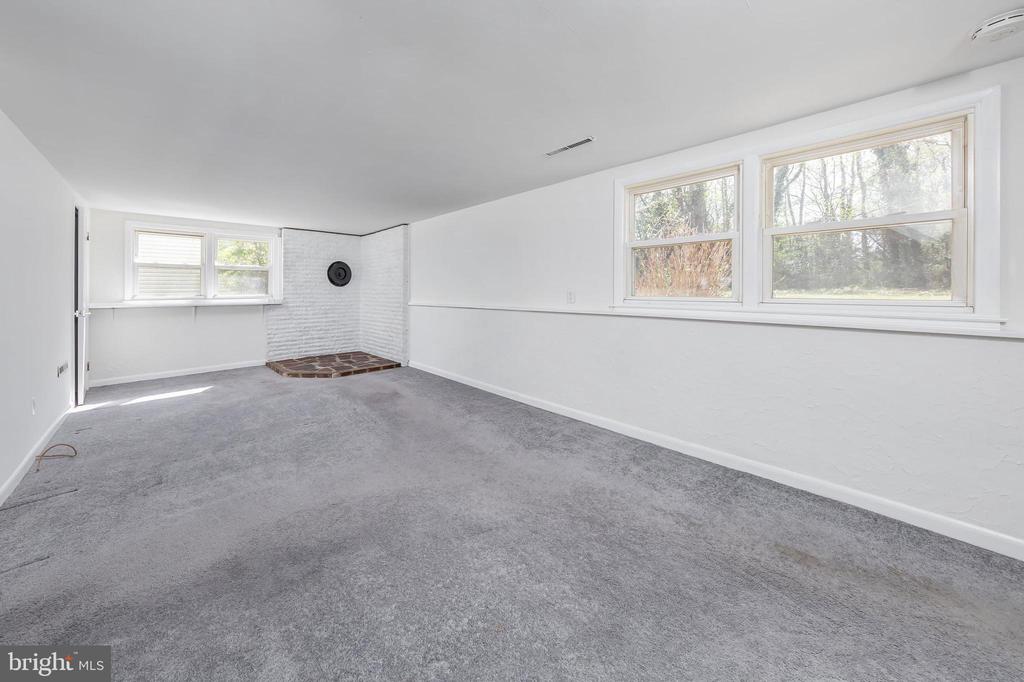 745 DARTMOUTH DRIVE