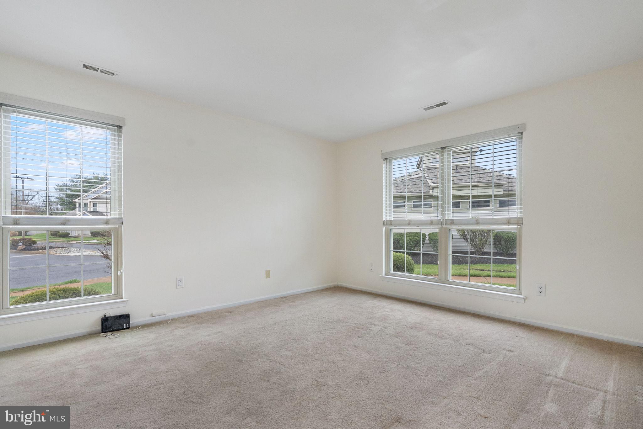 322 STEEPLECHASE COURT