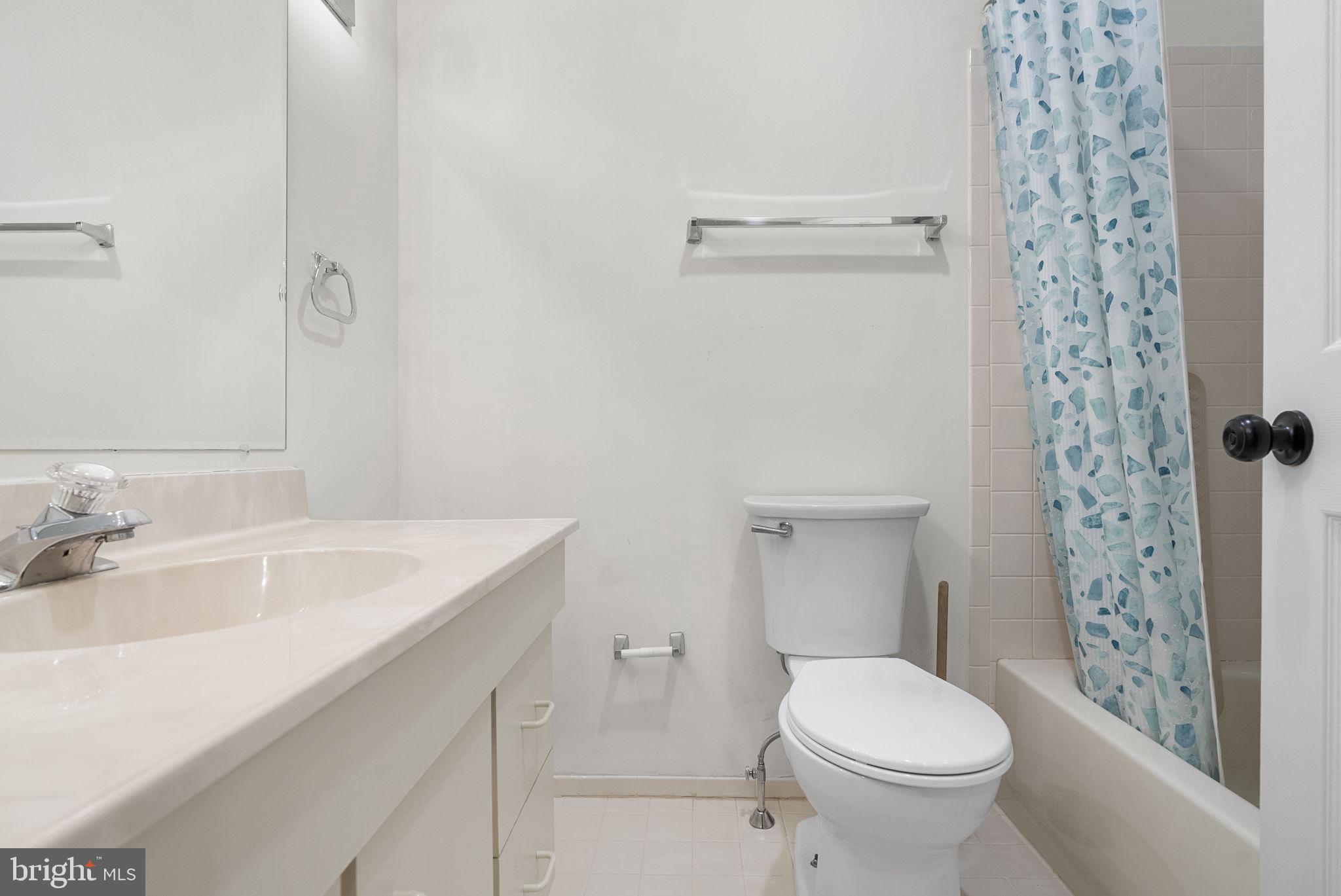 322 STEEPLECHASE COURT