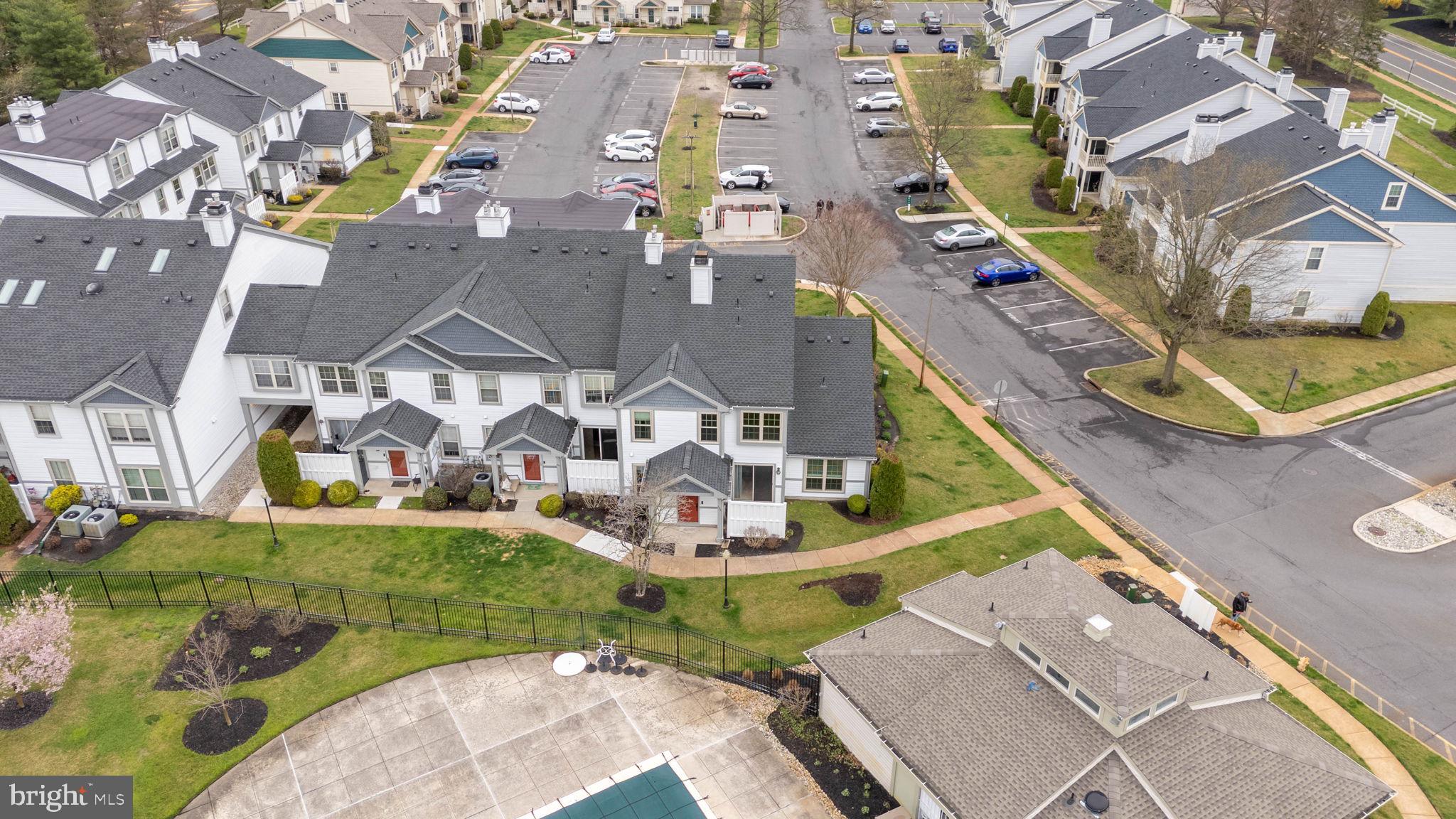 322 STEEPLECHASE COURT