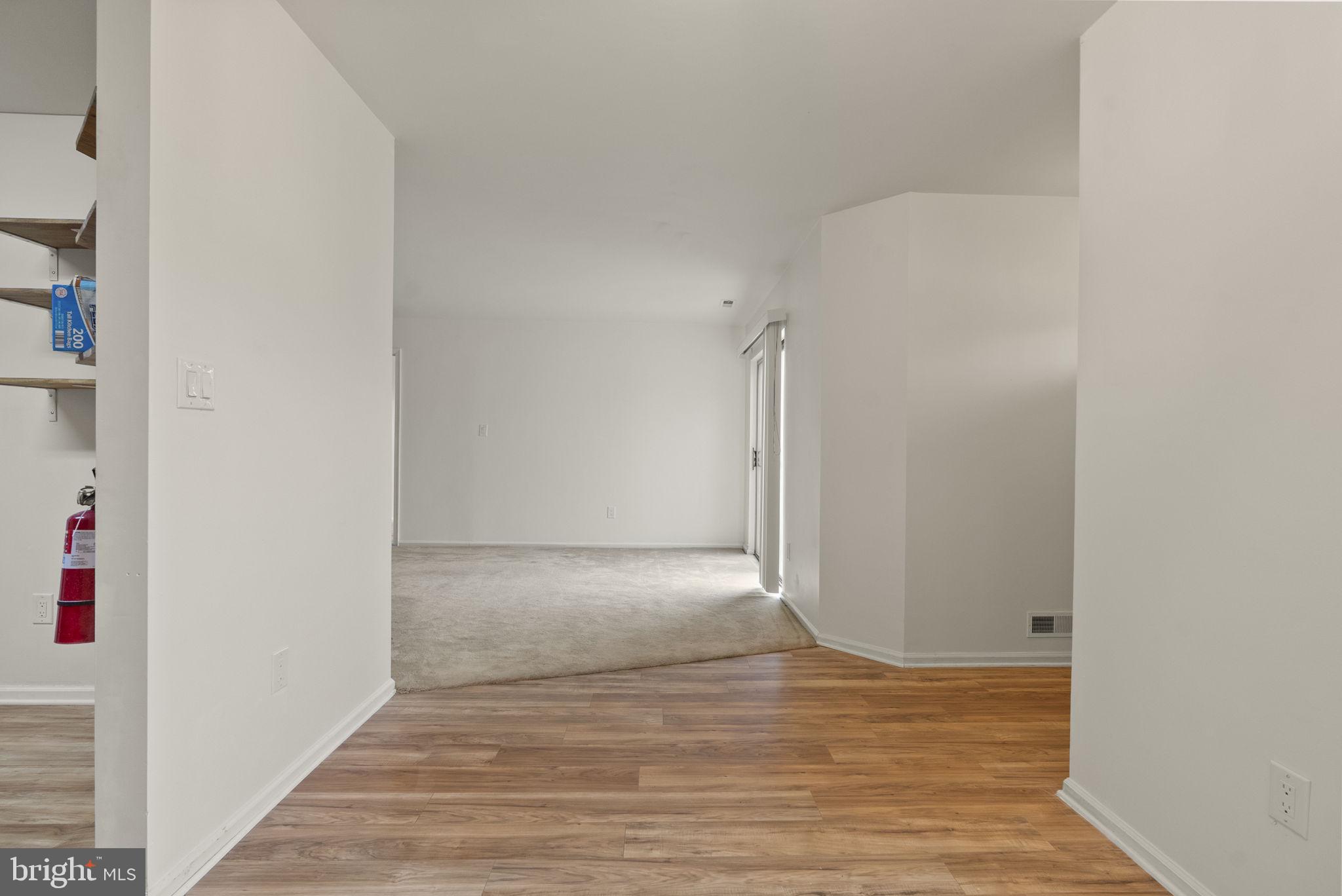 322 STEEPLECHASE COURT