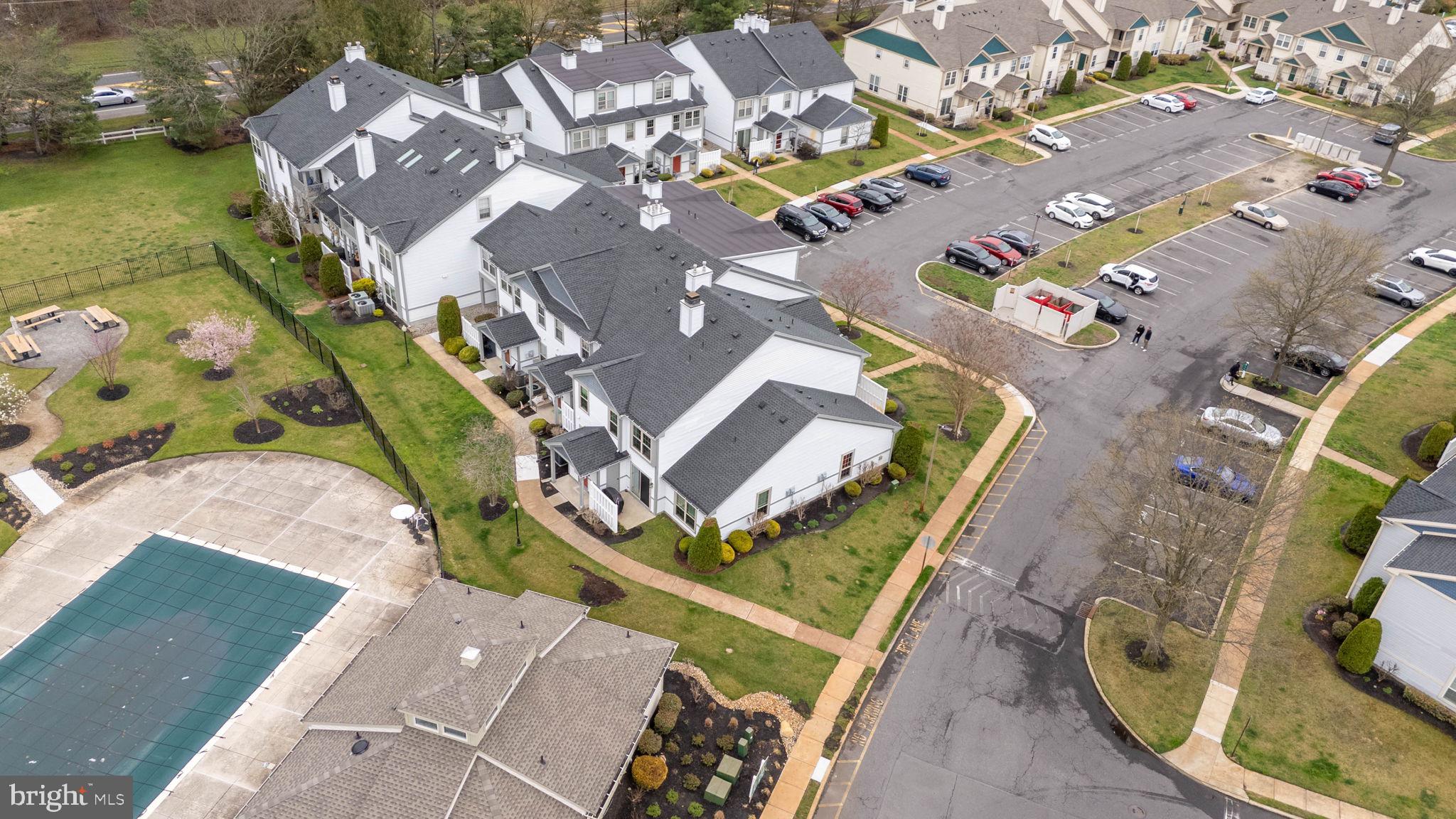 322 STEEPLECHASE COURT