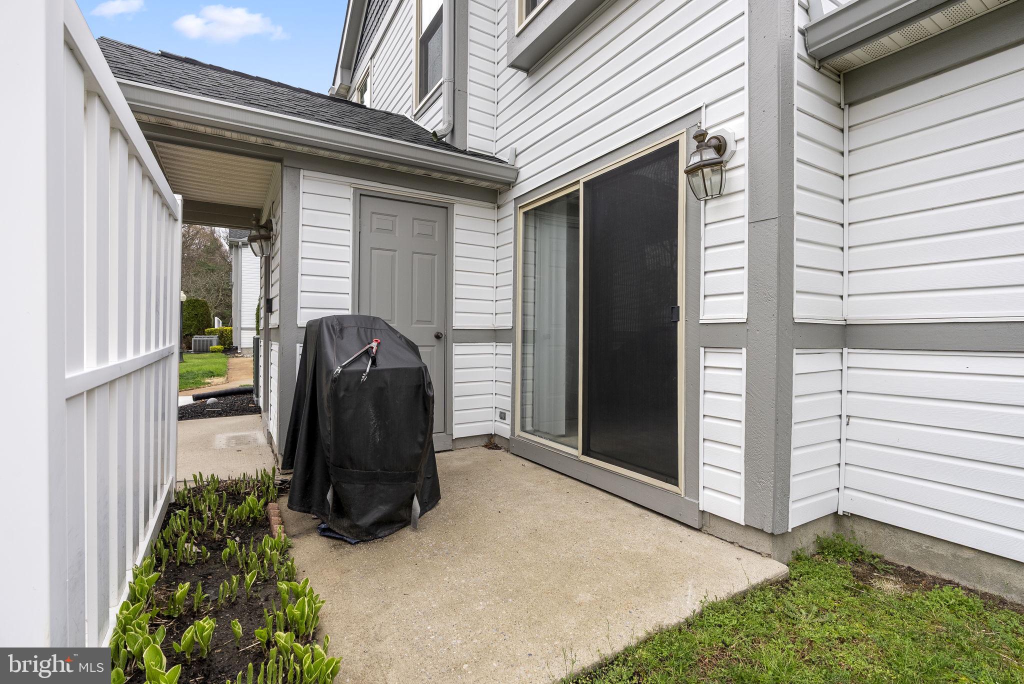 322 STEEPLECHASE COURT