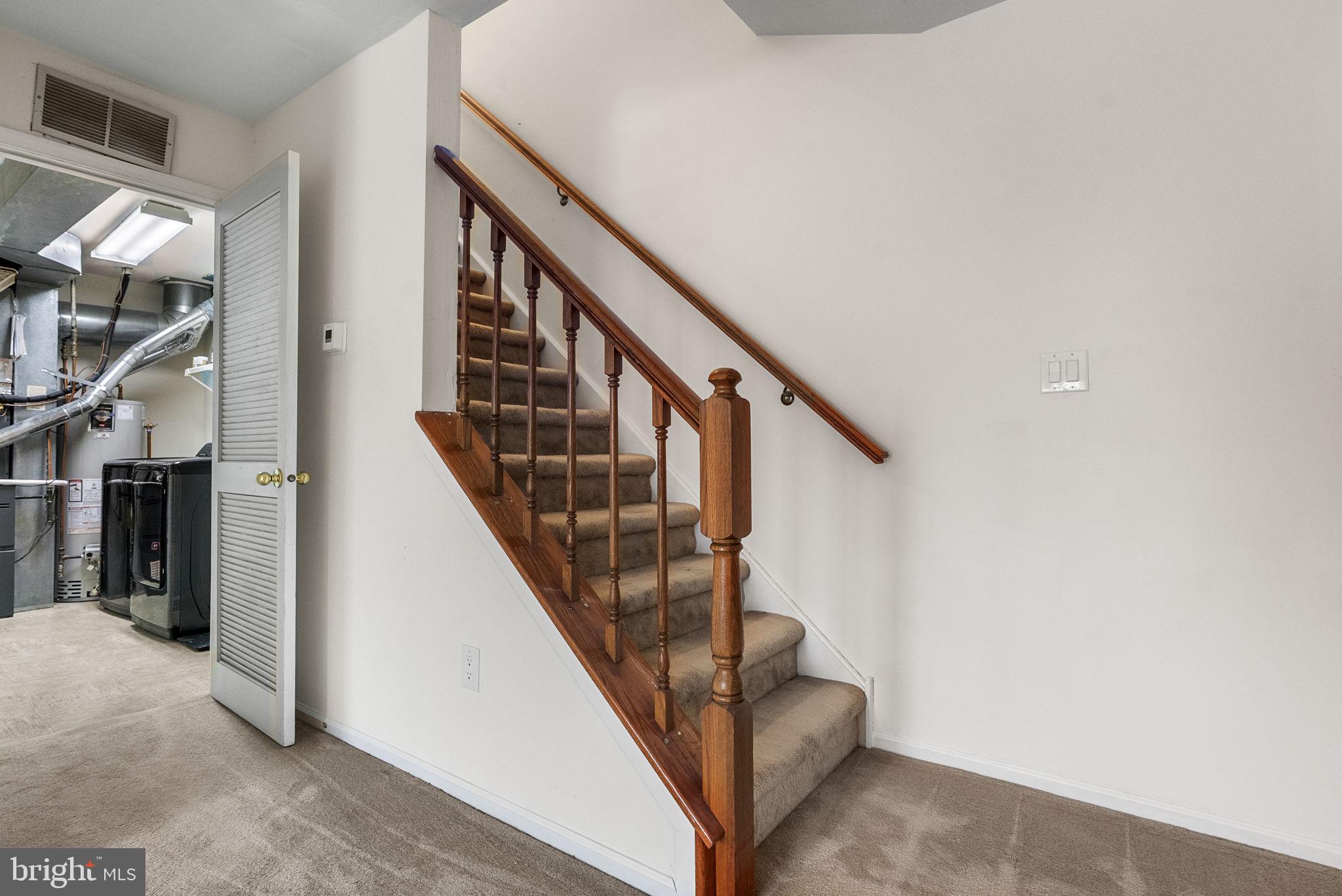 322 STEEPLECHASE COURT