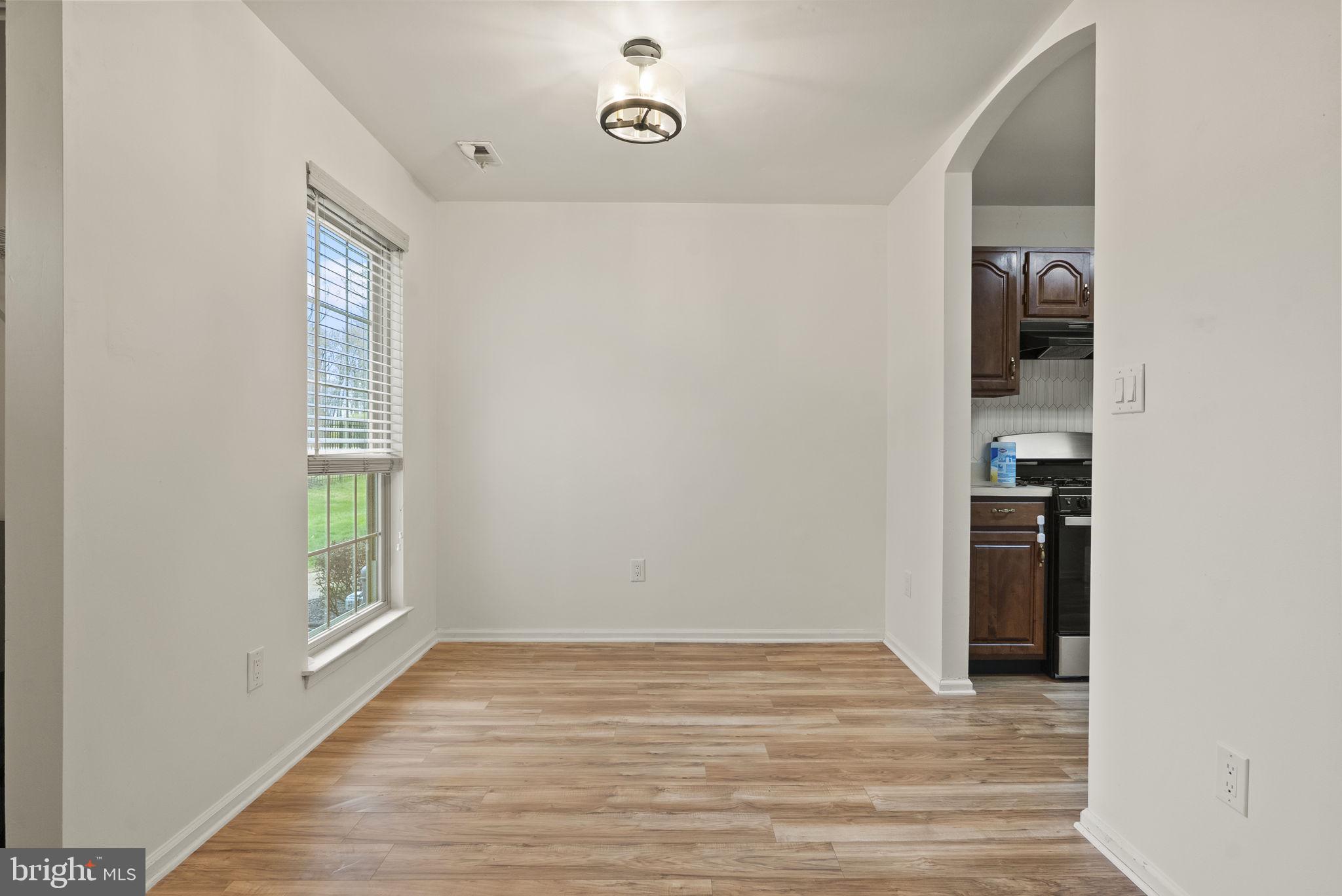 322 STEEPLECHASE COURT