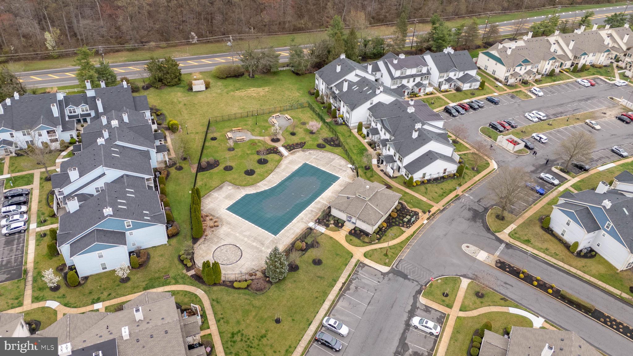 322 STEEPLECHASE COURT