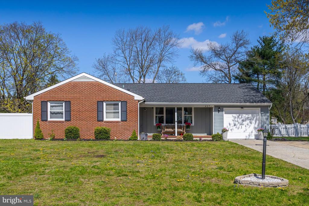 427 BIRCH DRIVE