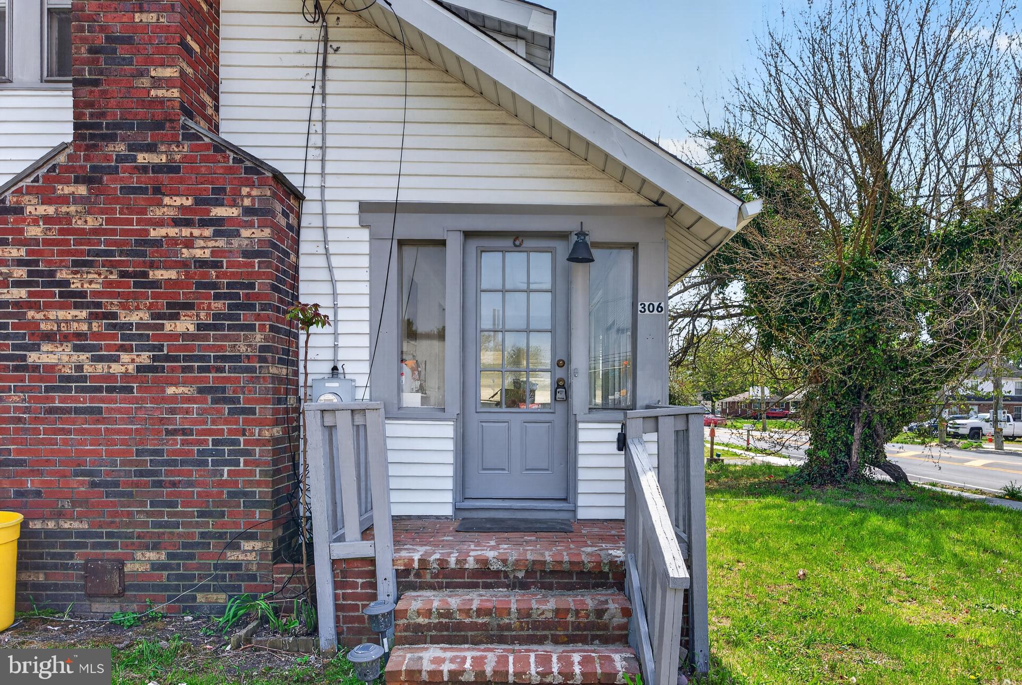 306 DELSEA DRIVE