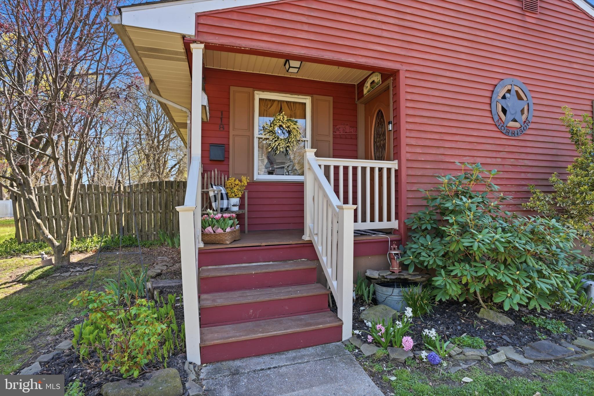 118 W CLINTON STREET
