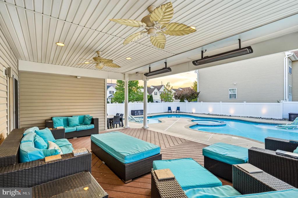 127 FOXWOOD TERRACE