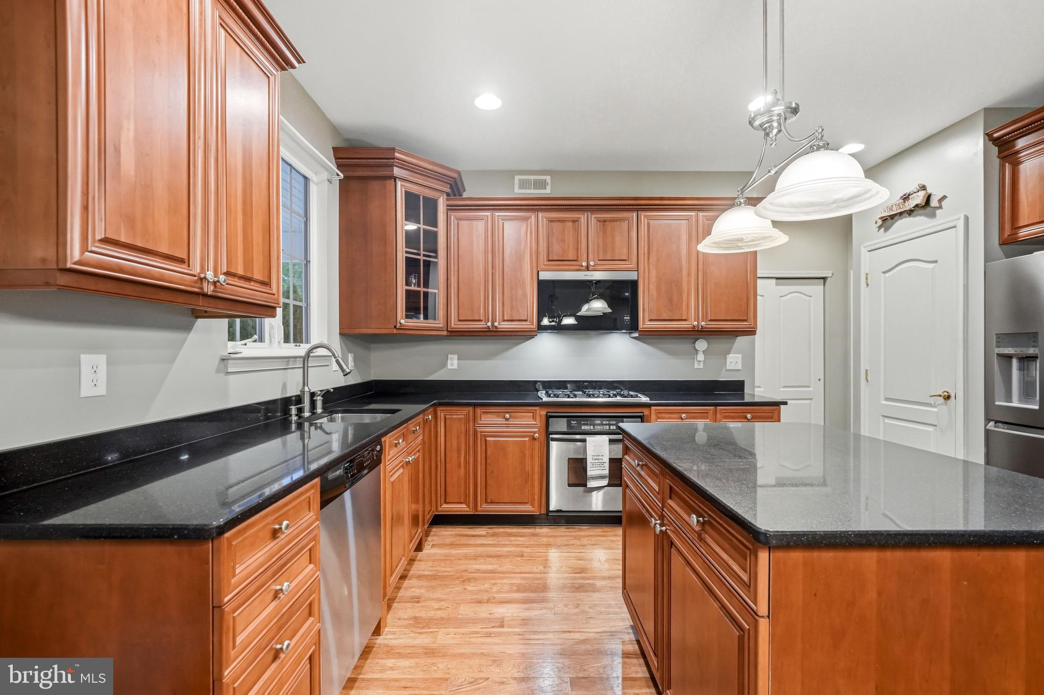 127 FOXWOOD TERRACE