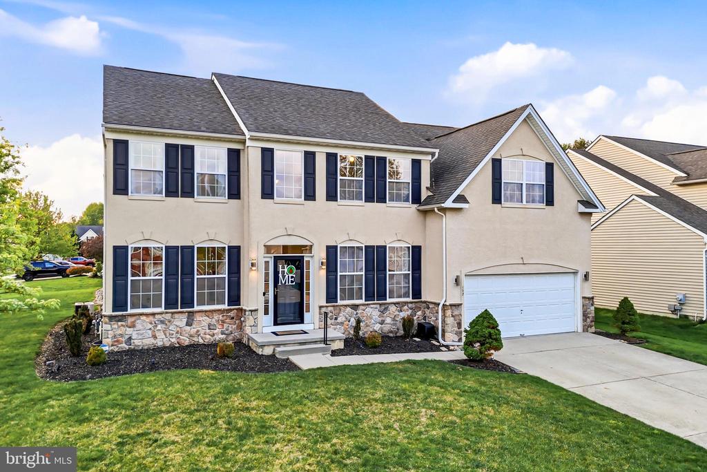127 FOXWOOD TERRACE