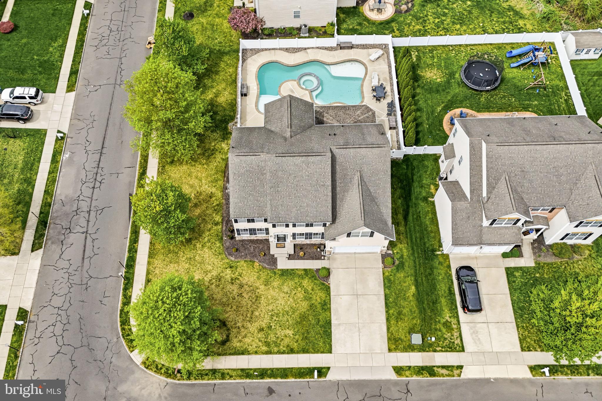 127 FOXWOOD TERRACE